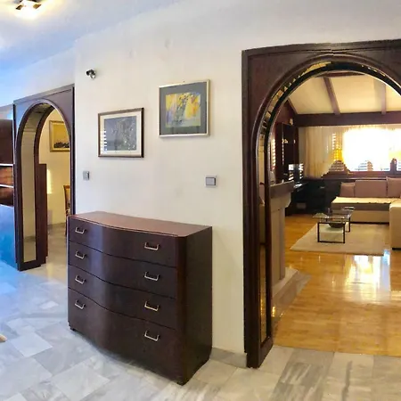 Sea View Family Apartman *